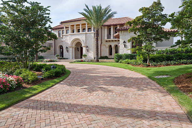 Best Driveway Paving Contractor  in Hellertown, PA